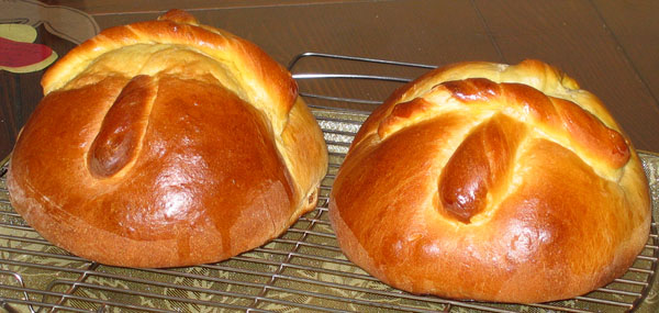 Traditional Ukrainian Easter bread